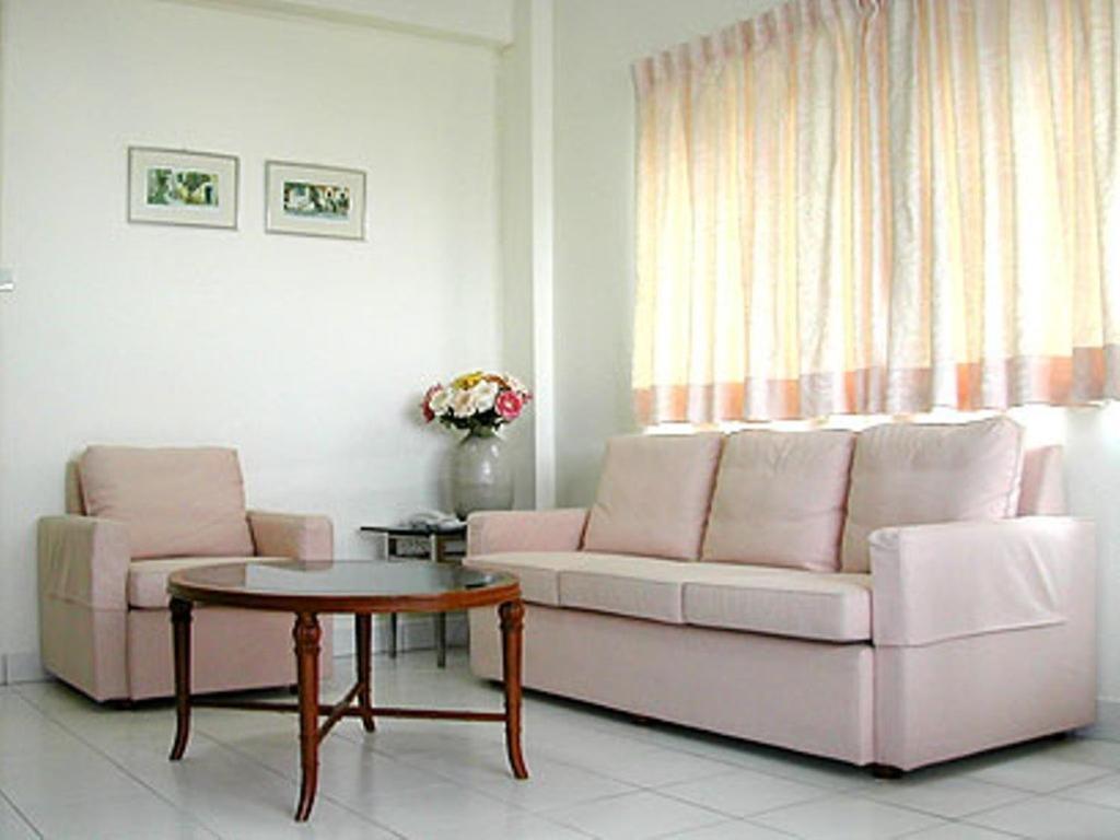 Sa-Nguan Malee Mansion Hotell Chiang Mai Rum bild